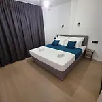 Geminos Ii Villa Srima