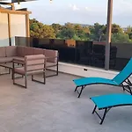 Geminos Ii Villa *