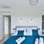 Geminos Ii Villa *