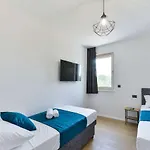 Geminos Ii Villa *