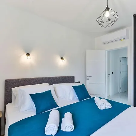 Villa Geminos Ii Srima