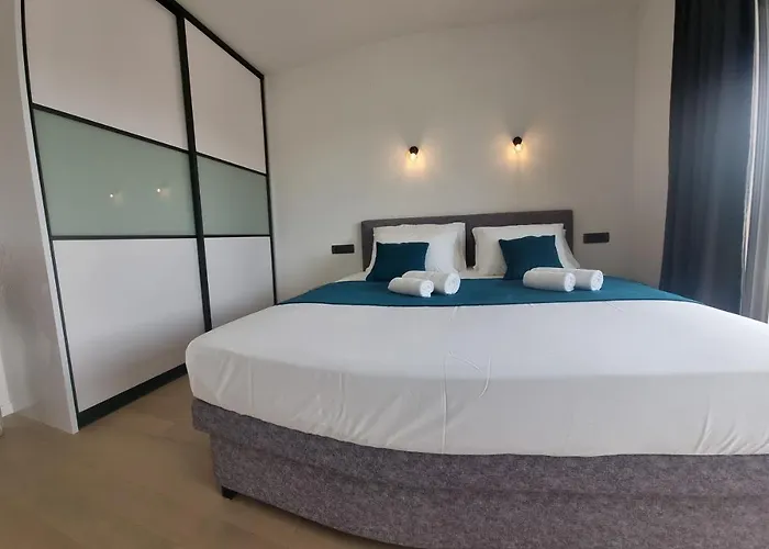 Villa Geminos Ii Srima