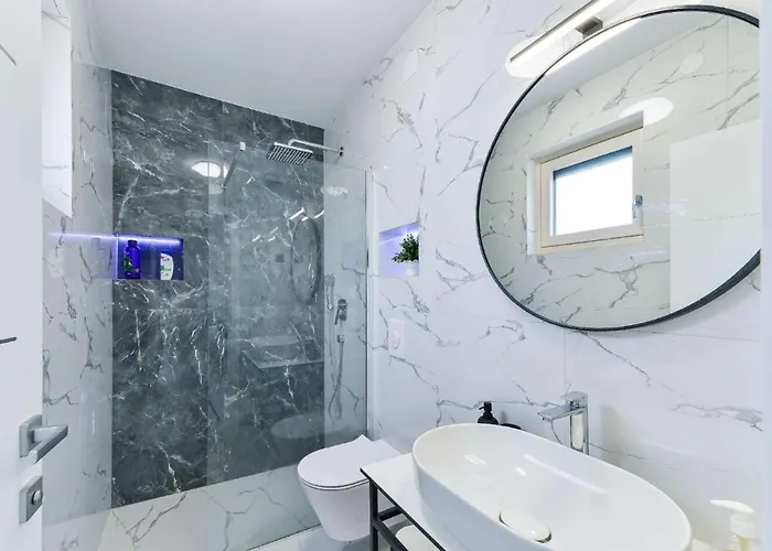 Villa Geminos Ii Srima