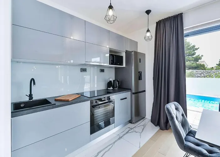 Villa Geminos Ii Srima